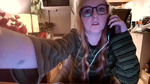 Snapshot of short_sweetpea chatting on October 29, 6:09 pm short sweetpea online show from October 29, 6:09 pm