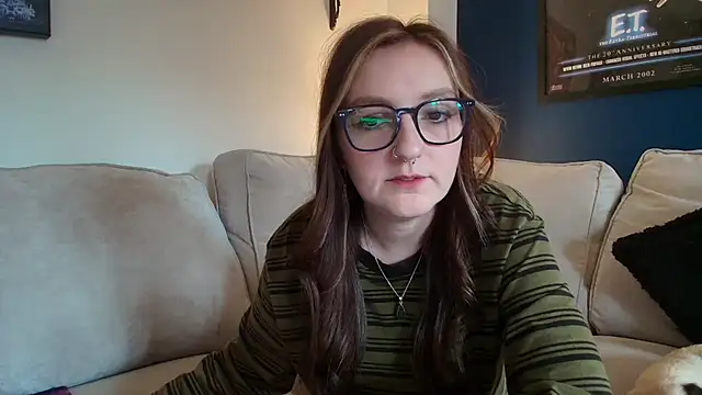 Snapshot of short_sweetpea chatting on November 3, 9:32 am short sweetpea online show from November 3, 9:32 am