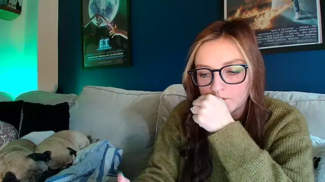 Snapshot of short_sweetpea chatting on November 20, 3:01 pm short sweetpea online show from November 20, 3:01 pm