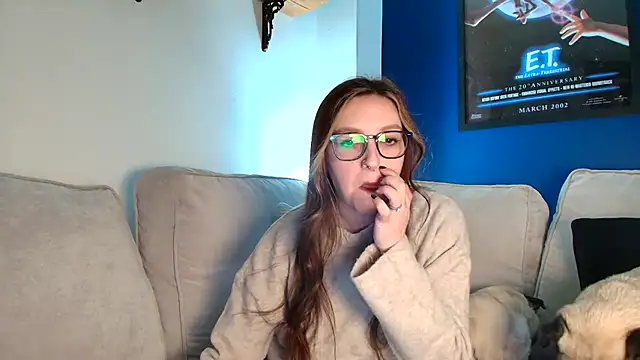 Snapshot of short_sweetpea chatting on December 1, 4:01 pm short sweetpea online show from December 1, 4:01 pm