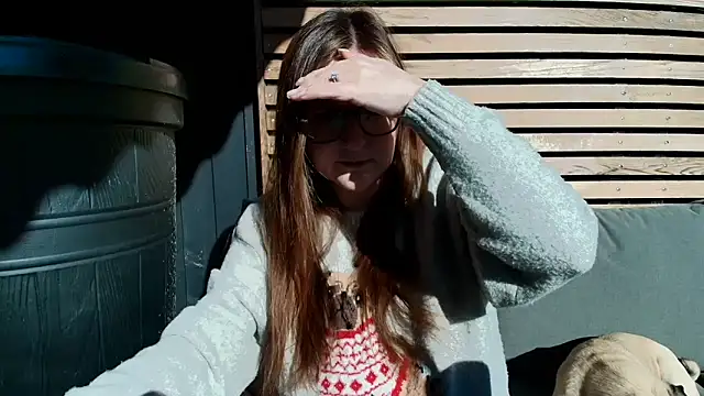 short sweetpea online show from March 18, 2:31 pm