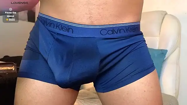 Snapshot of jordylatin20 chatting on January 11, 2:20 am jordylatin20 online show from January 11, 2:20 am