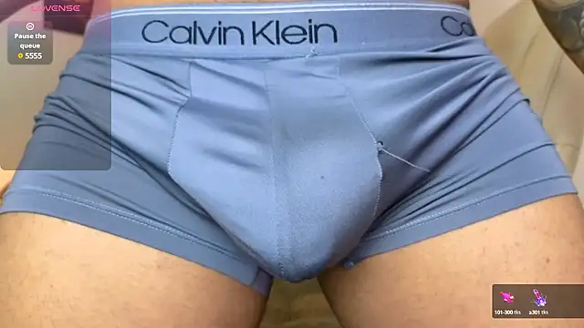 Snapshot of jordylatin20 chatting on February 8, 11:24 pm jordylatin20 online show from February 8, 11:24 pm