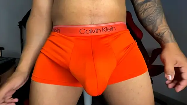 Snapshot of jordylatin20 chatting on September 21, 11:17 pm jordylatin20 online show from September 21, 11:17 pm