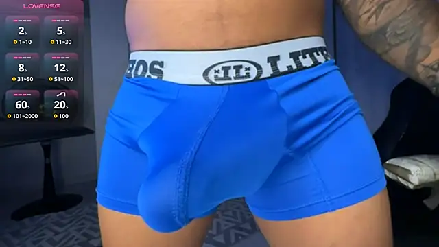 Snapshot of jordylatin20 chatting on November 17, 12:38 am jordylatin20 online show from November 17, 12:38 am