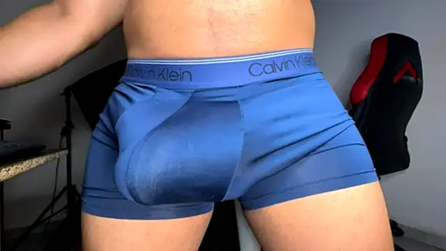 Snapshot of jordylatin20 chatting on November 20, 11:15 pm jordylatin20 online show from November 20, 11:15 pm