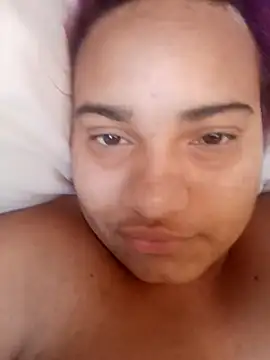 Snapshot of Hilarybunnyy chatting on December 22, 7:42 pm Hilarybunnyy online show from December 22, 7:42 pm