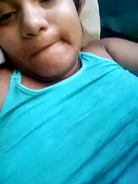 Snapshot of Hilarybunnyy chatting on February 11, 1:52 am Hilarybunnyy online show from February 11, 1:52 am