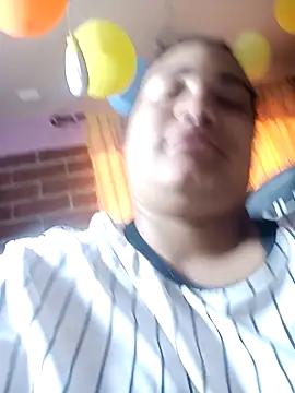 Snapshot of Hilarybunnyy chatting on March 9, 2:43 pm Hilarybunnyy online show from March 9, 2:43 pm