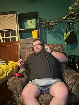 Snapshot of fatdickdaddy448 chatting on December 26, 12:03 am fatdickdaddy448 online show from December 26, 12:03 am