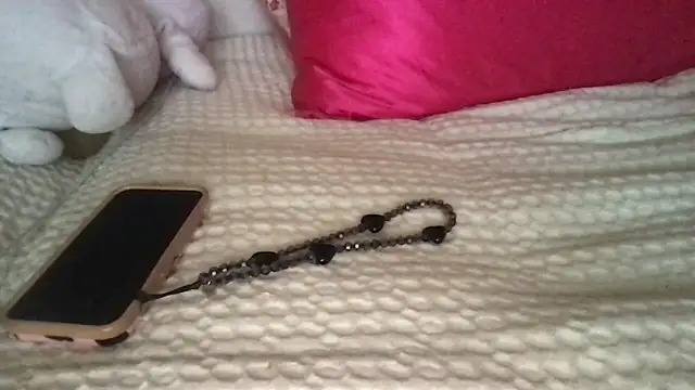 Snapshot of HYPHYtype chatting on February 17, 12:54 am HYPHYtype online show from February 17, 12:54 am