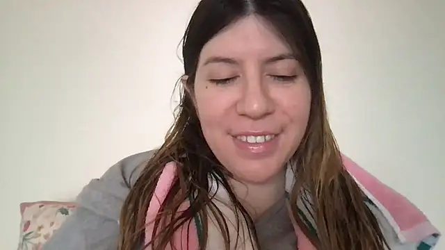 Snapshot of HYPHYtype chatting on March 2, 7:12 pm HYPHYtype online show from March 2, 7:12 pm