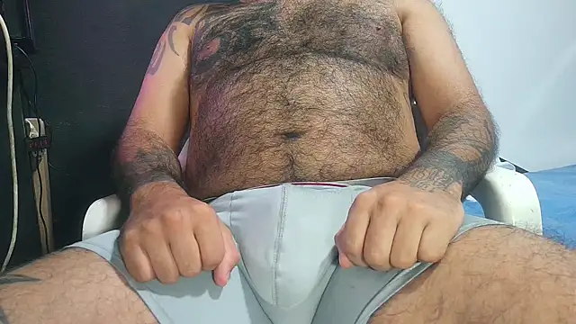 TeddyGominola  online show from January 16, 8:40 am