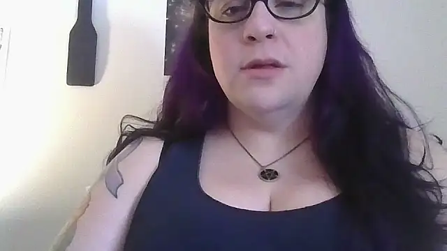 GothyBaby online show from February 6, 6:55 pm