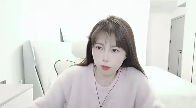 Sunset glow online show from February 9, 2:40 pm