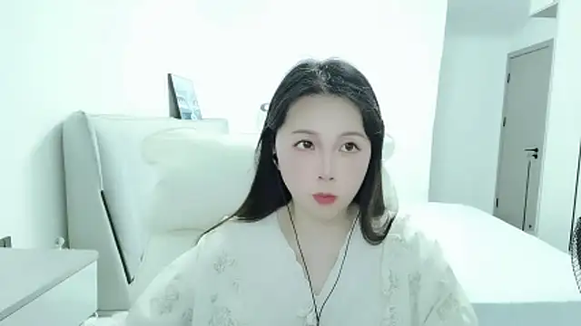Snapshot of Sunset_glow chatting on July 8, 2:32 pm Sunset glow online show from July 8, 2:32 pm