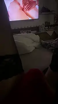 Snapshot of petuletra chatting on December 4, 1:04 am petuletra online show from December 4, 1:04 am