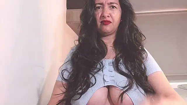 Cherry 1992 online show from February 26, 4:35 pm