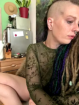 MenaDreadfull online show from October 3, 8:55 am