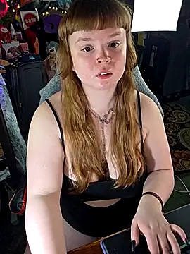 Snapshot of VelvetDiablo chatting on May 15, 11:01 pm VelvetDiablo online show from May 15, 11:01 pm