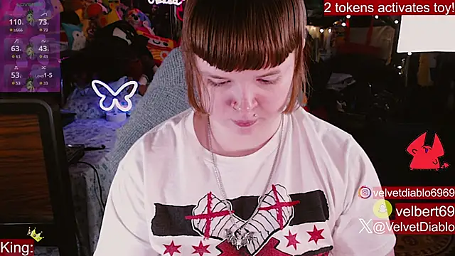 Snapshot of VelvetDiablo chatting on May 26, 11:23 pm VelvetDiablo online show from May 26, 11:23 pm