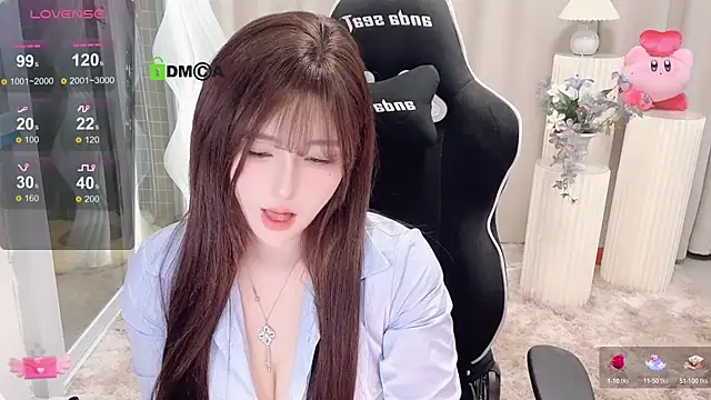 Snapshot of Happy_Kitty chatting on January 31, 3:55 pm Happy Kitty online show from January 31, 3:55 pm