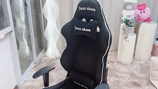 Happy Kitty online show from March 3, 4:24 pm