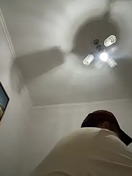 Snapshot of 1Aleks13 chatting on November 4, 12:10 am 1Aleks13 online show from November 4, 12:10 am