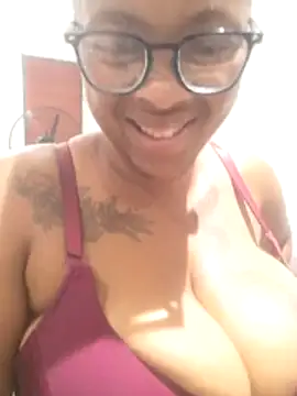 CuteHoney92 online show from January 5, 7:17 pm