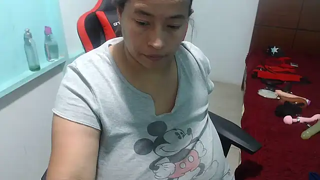 Snapshot of NatalySexxxMilk chatting on October 26, 7:14 am NatalySexxxMilk online show from October 26, 7:14 am