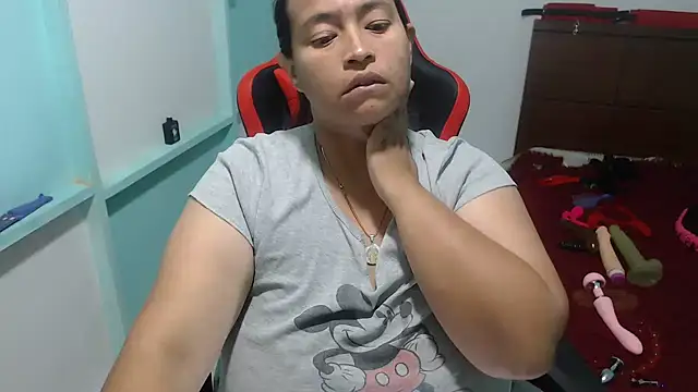 Snapshot of NatalySexxxMilk chatting on November 29, 10:02 pm NatalySexxxMilk online show from November 29, 10:02 pm