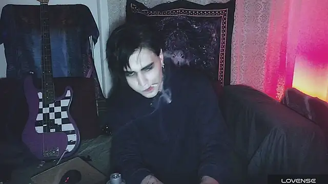 sademobeer online show from December 4, 1:59 am