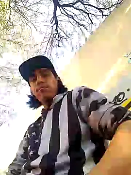 Snapshot of AlexAlejandro13 chatting on November 17, 9:42 pm AlexAlejandro13 online show from November 17, 9:42 pm