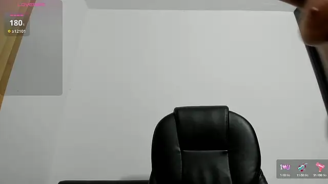 Snapshot of emilysex_118 chatting on September 23, 12:35 am emilysex 118 online show from September 23, 12:35 am