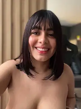 Roxxannne online show from January 11, 9:25 pm