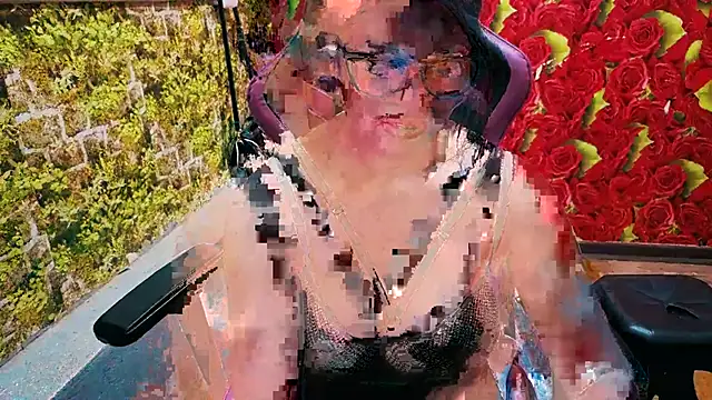 Snapshot of andrea24080 chatting on July 28, 3:21 pm andrea24080 online show from July 28, 3:21 pm