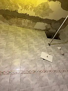 Alicbranca online show from October 9, 5:27 am