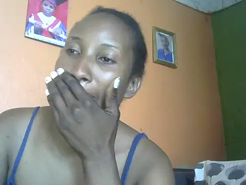 Snapshot of Athena_2019 chatting on November 25, 8:36 am Athena 2019 online show from November 25, 8:36 am