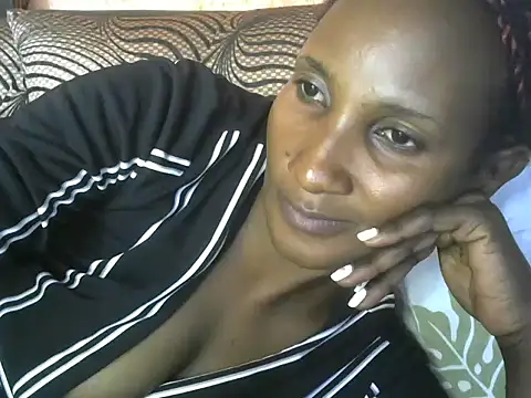 Snapshot of Athena_2019 chatting on December 4, 7:39 am Athena 2019 online show from December 4, 7:39 am