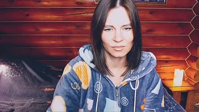 Snapshot of Platina_Fox chatting on March 4, 10:02 am Platina Fox online show from March 4, 10:02 am