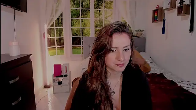 vanessabrown  online show from May 23, 5:39 pm
