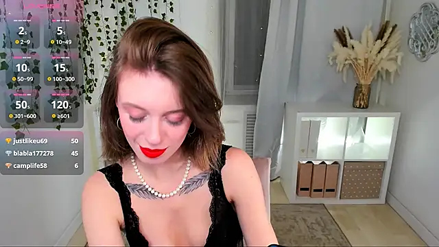 Snapshot of Salme_Sweet chatting on March 16, 12:56 am Salme Sweet online show from March 16, 12:56 am