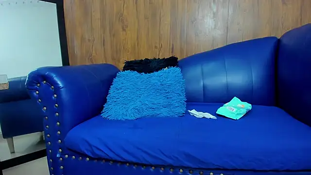 Snapshot of Mature_Skinny chatting on February 13, 2:52 pm Mature Skinny online show from February 13, 2:52 pm