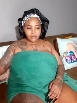 PearlSexxy69 online show from March 5, 12:16 am