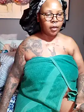 PearlSexxy69 online show from March 9, 6:54 pm