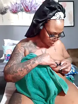 PearlSexxy69 online show from March 22, 9:13 am