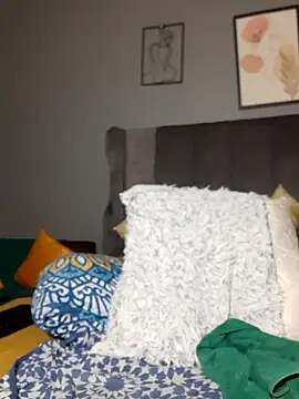 PearlSexxy69 online show from October 19, 12:00 am