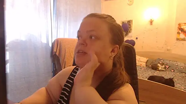 Janiffer MiMi online show from January 12, 7:21 am