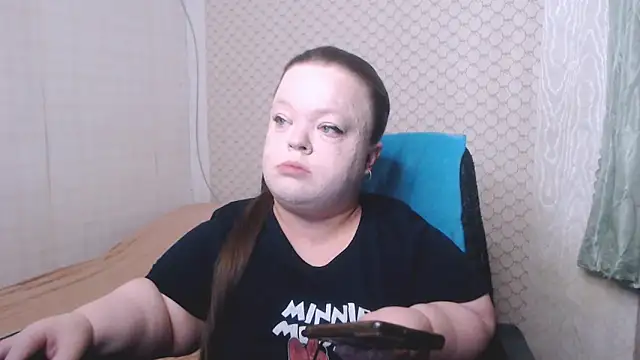 Janiffer MiMi online show from April 29, 5:30 pm