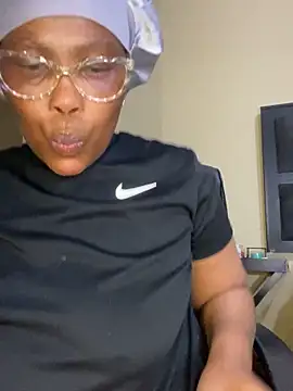 BADFATASS85 online show from September 12, 9:59 pm